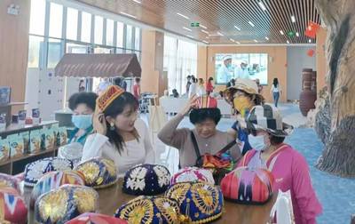 文旅融合育新机 大美喀什迎客来--新疆喀什地区旅游和特色产品开发小记