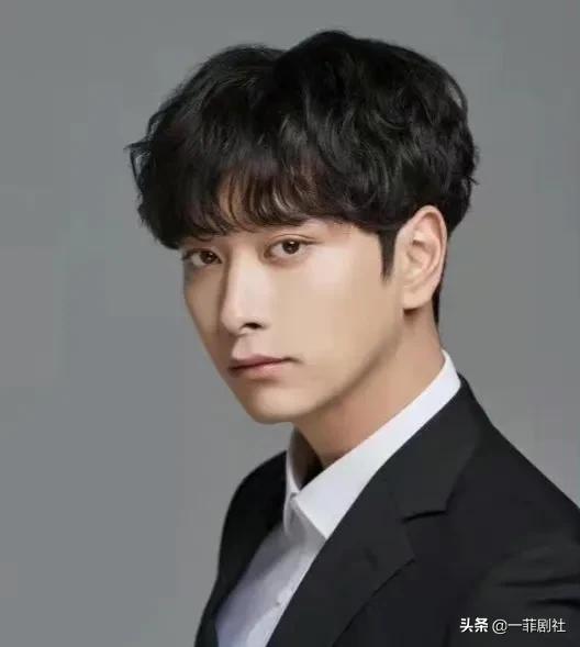 娱乐圈吃瓜男明星小谢是谁