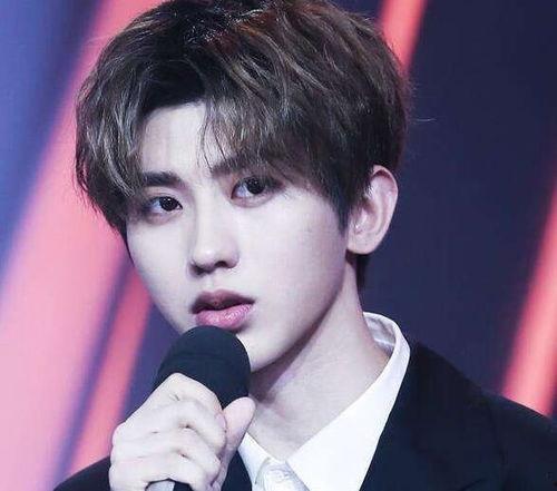 娱乐圈八卦吃瓜蔡徐坤视频,吃瓜群众狂欢时刻